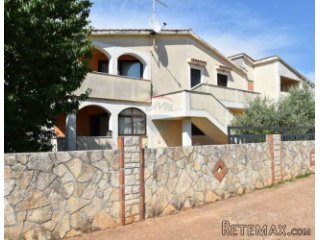 APARTMANSKA KUĆA U BLIZINI POREČA, PRILIKA