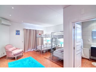 Modern 3 Bedroom Apartment Vale do Lobo..