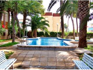 2 Bed Apartment 50 mtrs from Beach