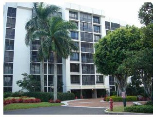 6805 Willow Wood Dr #5024, Boca Raton..