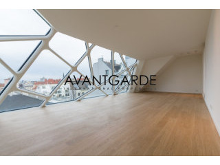 Modern top floor apartment