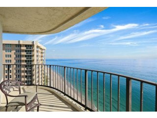 2 bedroom Residence For Sale: Singer..