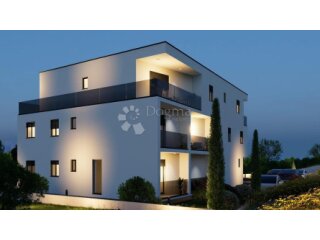 NOVOGRADJA KAŠTELA S5