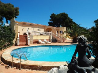 3 Bedrooms - Villa - Alicante - For Sale