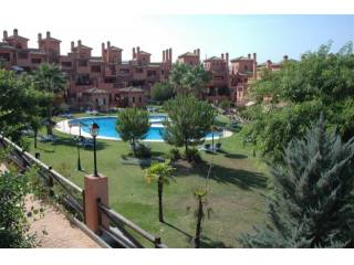 Town House - Stunning, modern 3..