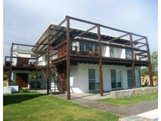 5 Bedroom House - For Rent -..
