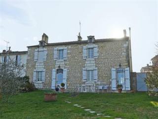 3 Bedrooms - House - Poitou-Charentes -..