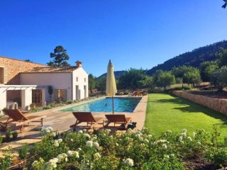Authentic Stone House In A Stunning..
