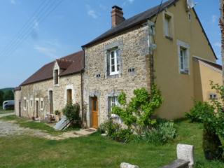 Maison De Campagne A Vendre A Cinq..