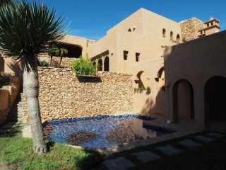 3 Bedrooms - Villa - Alicante - For Sale