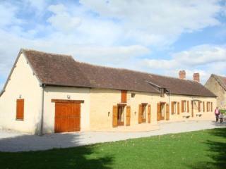 Beautiful Restored House with Large..