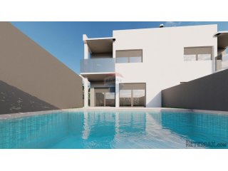 Poreč okolica - Nova, moderna dvojna kuća sa bazenom i krovn
