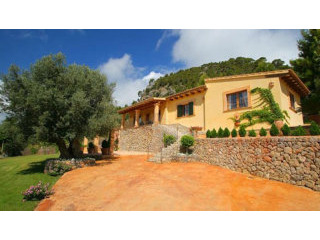 Romantic country house in a valley in..