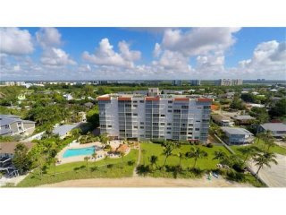 2 bedroom Condominium For Sale: Fort..