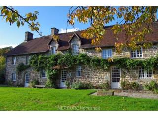 5 bedroom Character For Sale: 61100..