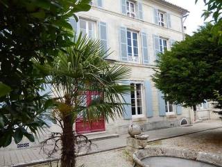 5 bedroom Character For Sale: 17400..