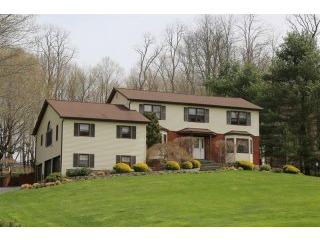 4 bedroom House For Sale: 7 Louis Drive..