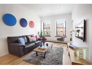 2 bedroom Apartment For Sale: 426..