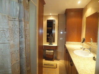 2 bedroom condo in central Sukhumvit..