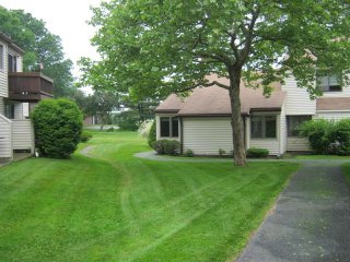2 bedroom House For Sale: 51 Jefferson..