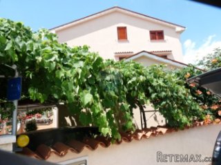 FAŽANA, kuća sa apartmanima od 330 m2 sa lijepom...