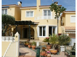 3 Bedroom Villa With Sea View For Sale..