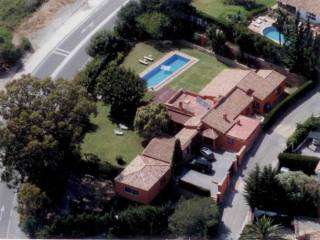 Villa - Spacious family villa built on..