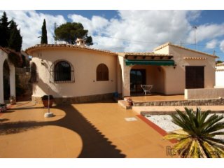 This 3 bedroom, south facing villa is found in a..