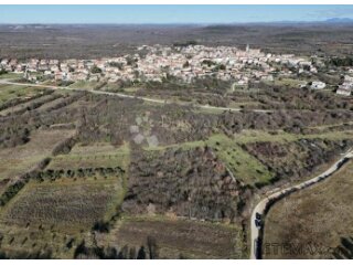 Zemljište Bale ,3.910m2