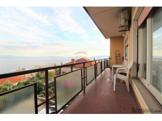 OPATIJA- stan 100 m2 sa garažom, okućnicom, pogledom na more