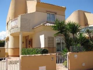 3 Bedrooms - Villa - Alicante - For Sale