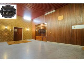 Lovely 2 Bedroom Lisbon Apartment on..