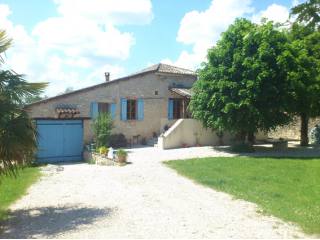 Stone Country House With Land & Pool