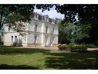 7 bedroom Manor House For Sale: 86100..