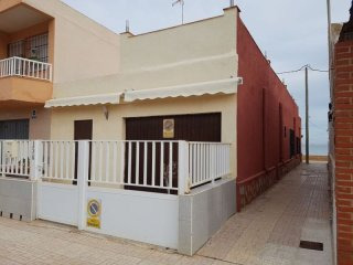 Bungalow for sale in Los Nietos