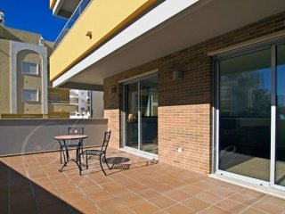 2 bedroom Apartment For Sale:..