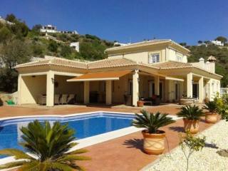 Villa for Sale in Arenas 599.000 €
