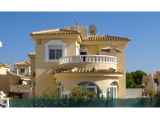 3 Bedrooms - Villa - Alicante - For Sale