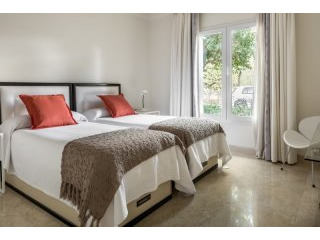 Spacious Apartment With Large Terraces