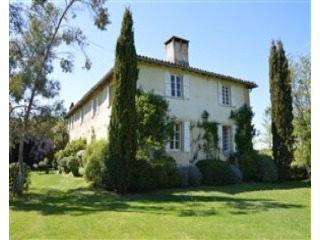 Timeless romantic manor house in superb..