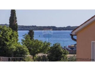 Fažana, kuća s 9 apartmana