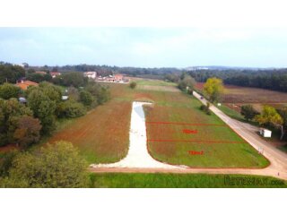 Istra, Poreč okolica - dvije građevinske parcele 760 m2