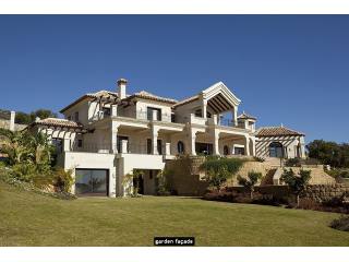Villa for sale in Benahavis, Malaga..