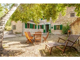 Lovely stone house in Orient