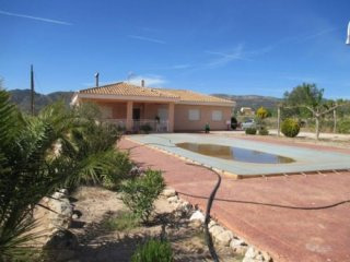 5 Bedroom Detached Villa In Sax