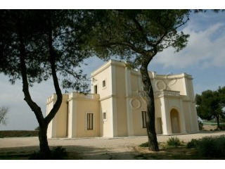 V000056, Wonderful Two Storey Villa In..