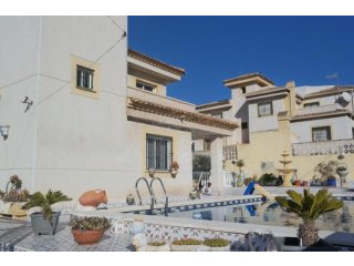 3 Bedrooms - Villa - Alicante - For Sale