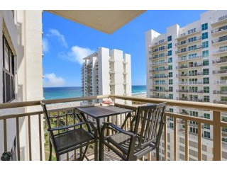 2 bedroom Residence For Sale: Singer..