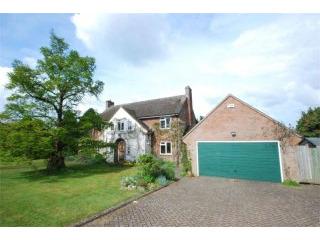 5 Bedroom Detached House
