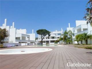 Apartment For Sale In Vilamoura Algarve..
